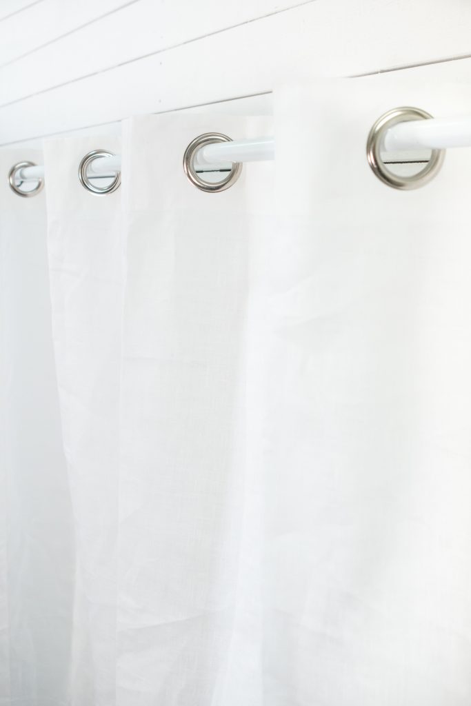 white-linen-oljettgardin-lin-living.